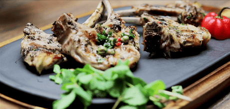 Côtes d'agneau Chimichurri à la Menthe